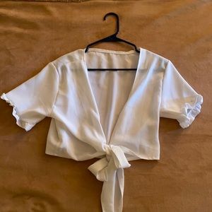 White tie front crop shirt